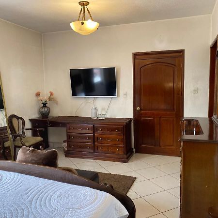 Apartamentos Comodos Cerca Del Aeropuerto グアテマラシティ エクステリア 写真
