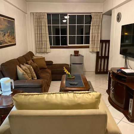 Apartamentos Comodos Cerca Del Aeropuerto グアテマラシティ エクステリア 写真