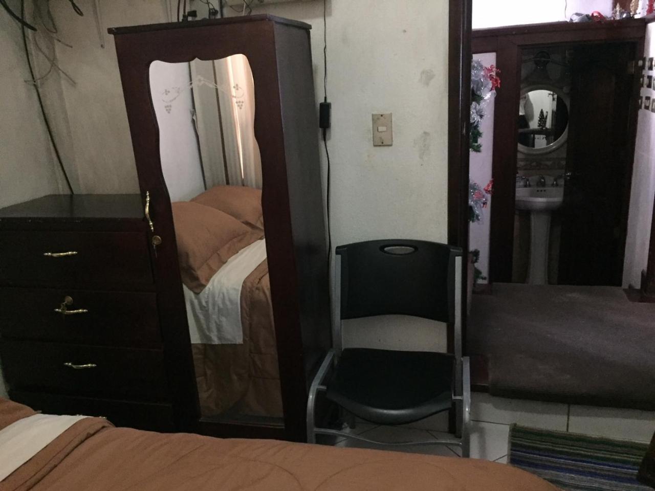 Apartamentos Comodos Cerca Del Aeropuerto グアテマラシティ エクステリア 写真