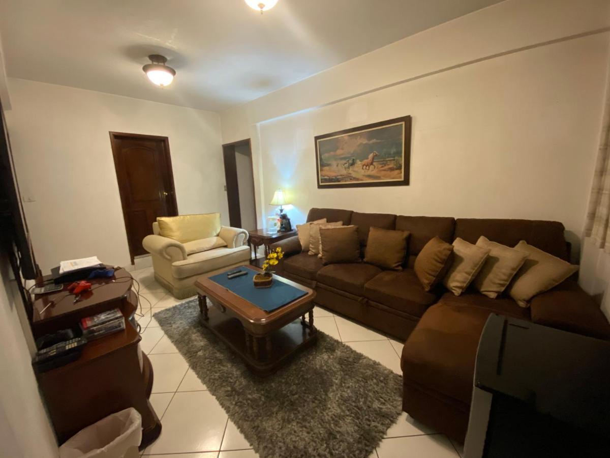 Apartamentos Comodos Cerca Del Aeropuerto グアテマラシティ エクステリア 写真