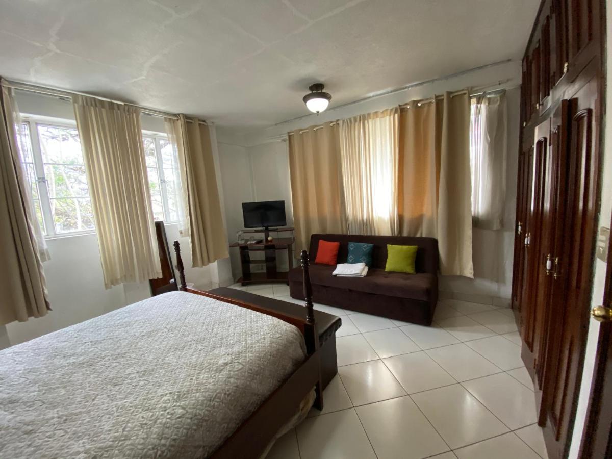 Apartamentos Comodos Cerca Del Aeropuerto グアテマラシティ エクステリア 写真